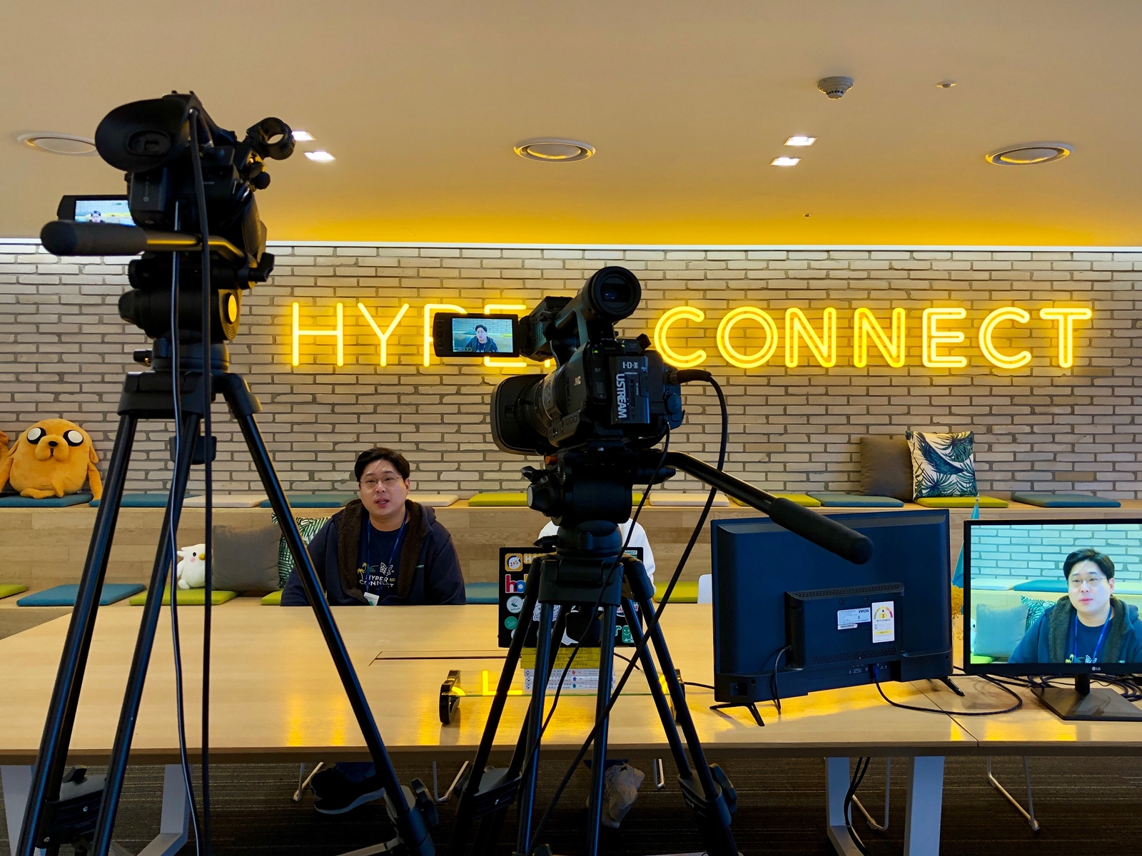 20200401 hyperconnect 하이퍼커넥트 오픈데이 라이브 스트리밍 - 와우테일