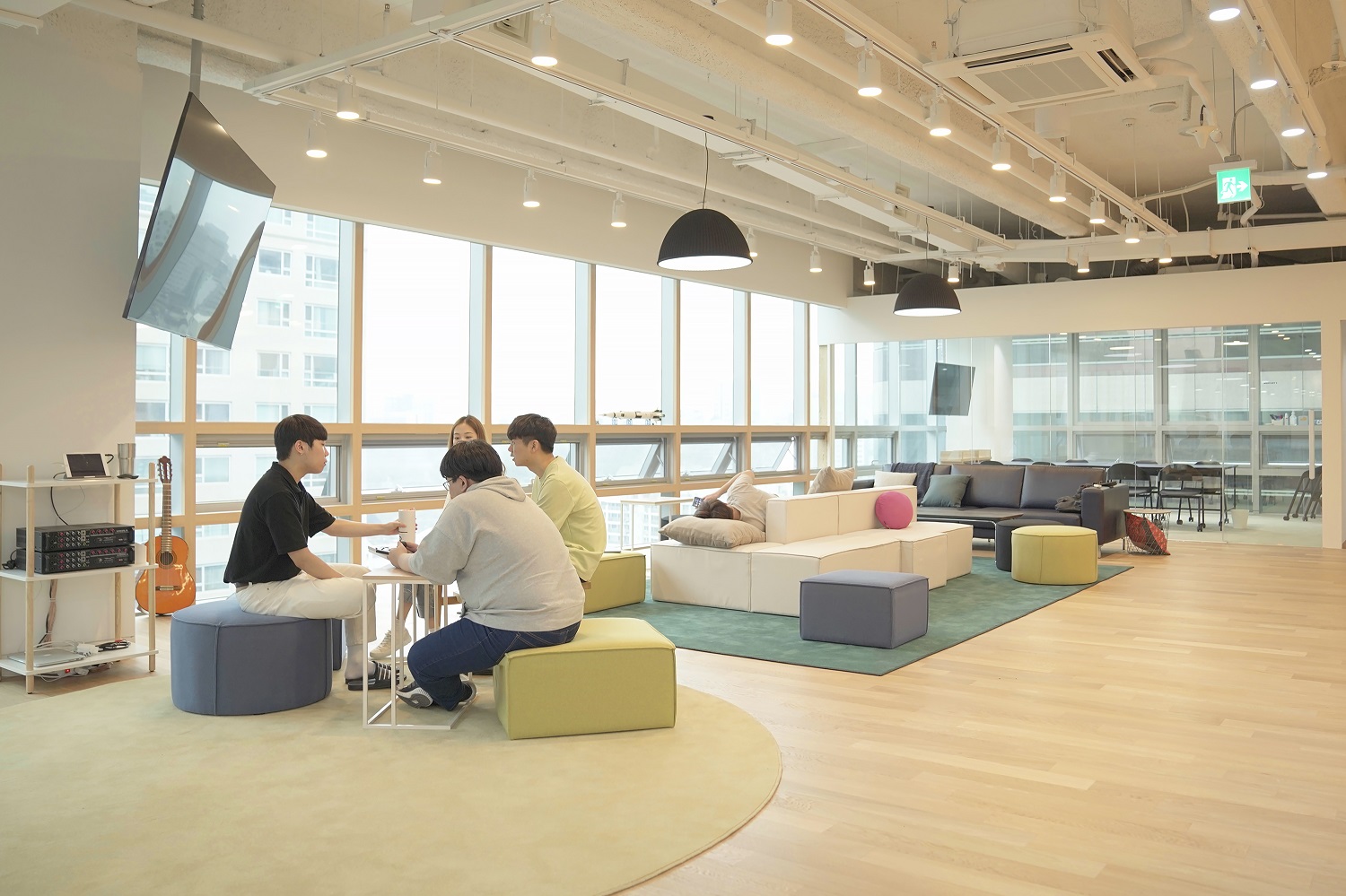 channel coperation office - 와우테일
