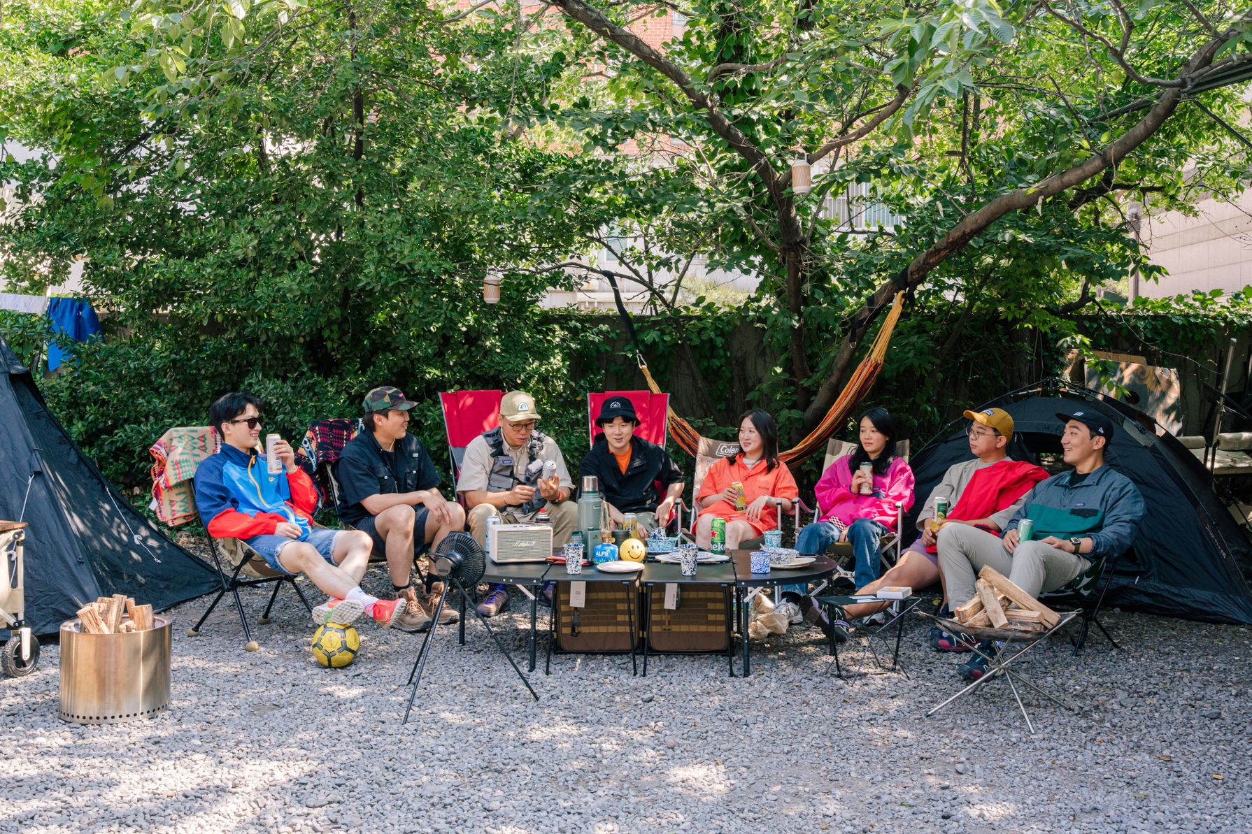 Theres Team Picture - 와우테일
