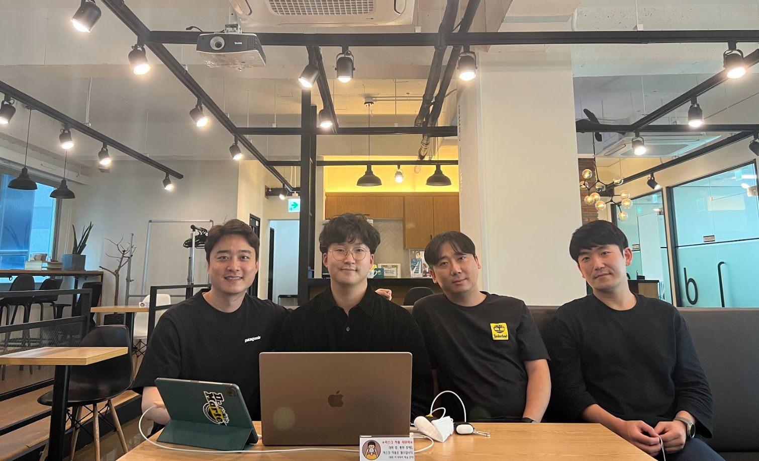 중소기업의 O2O 디지털 전환 지원 노코드 플랫폼 ‘히릿소프트’ 5 wowtale.net 1 38 - 와우테일