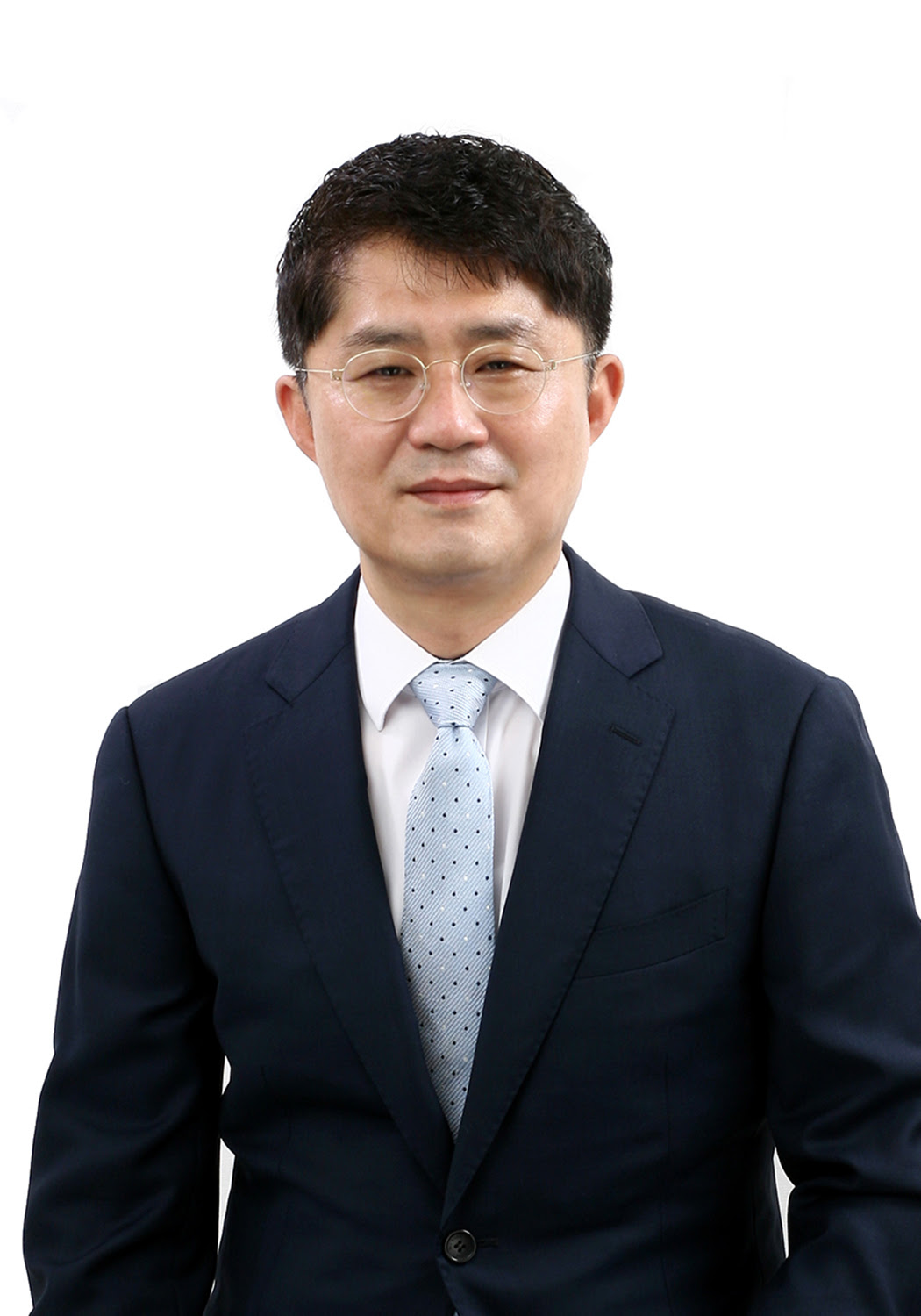 롸버트치킨, 제너시스비비큐 대표이사 출신 백영호 CBDO 영입 1 wowtale.net unnamed 14 - 와우테일