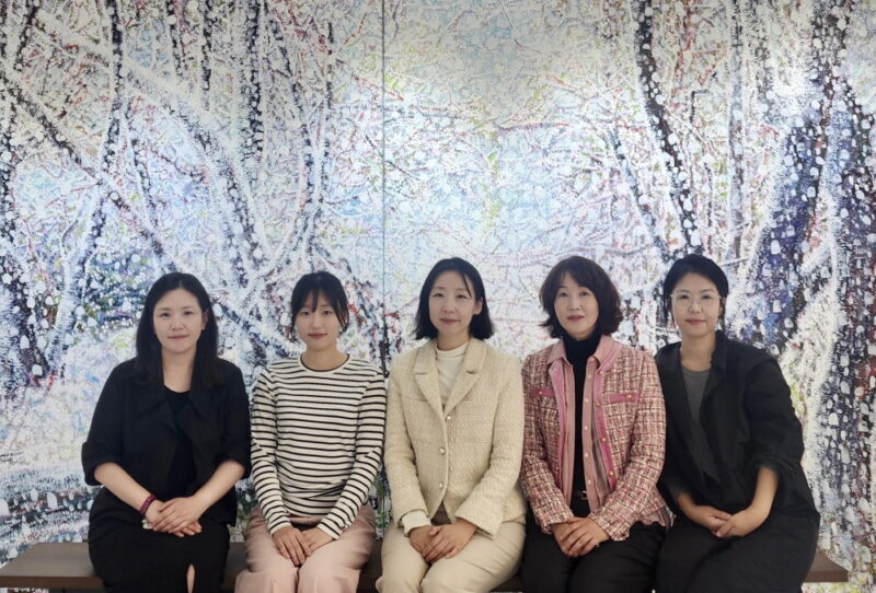 단체사진 - 와우테일