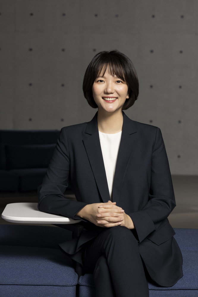 NAVER CEO 최수연 대표 - 와우테일