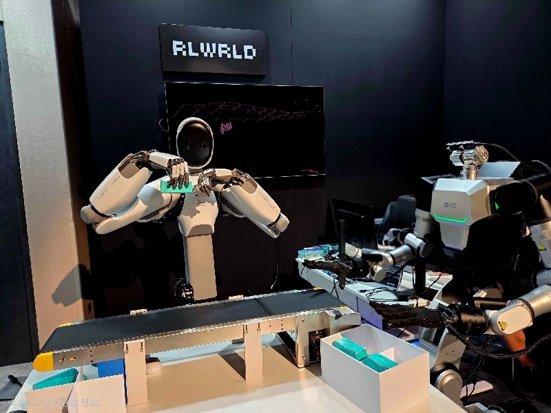 사진자료 리얼월드RLWRLD NVIDIA GTC Taipei 2026 참가 - 와우테일