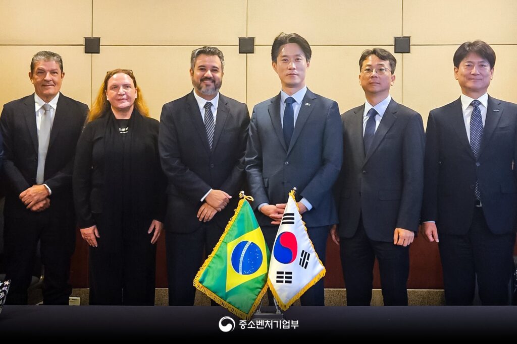 Korea Brazil by MSS - 와우테일