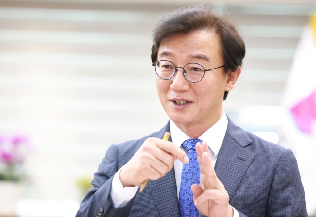 전재수 부산시장1 - 와우테일