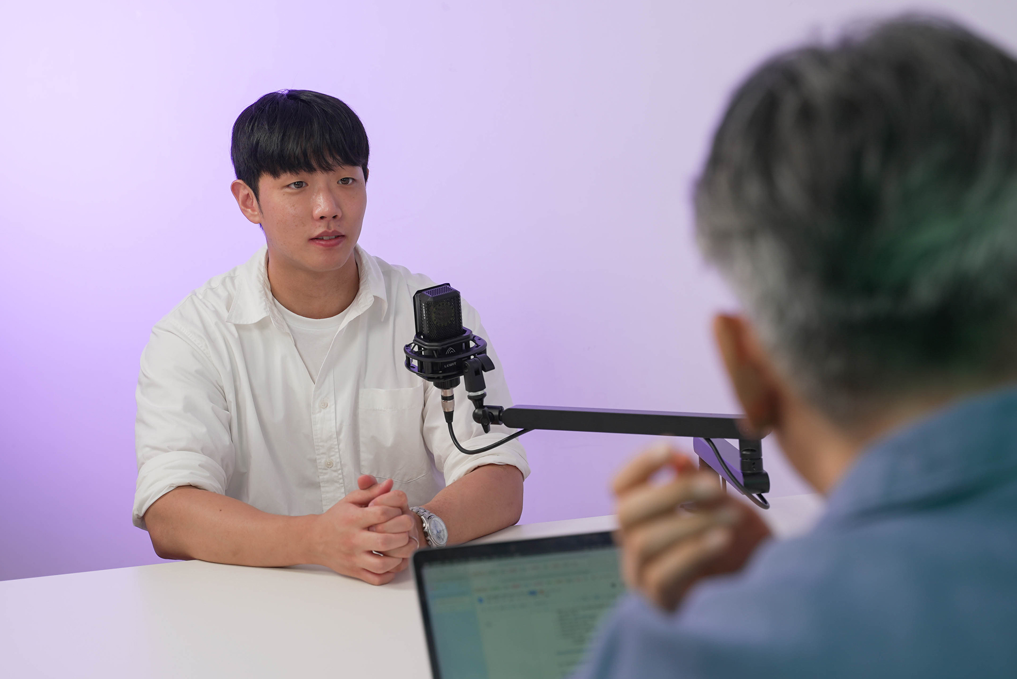 1. 인터뷰.jpg