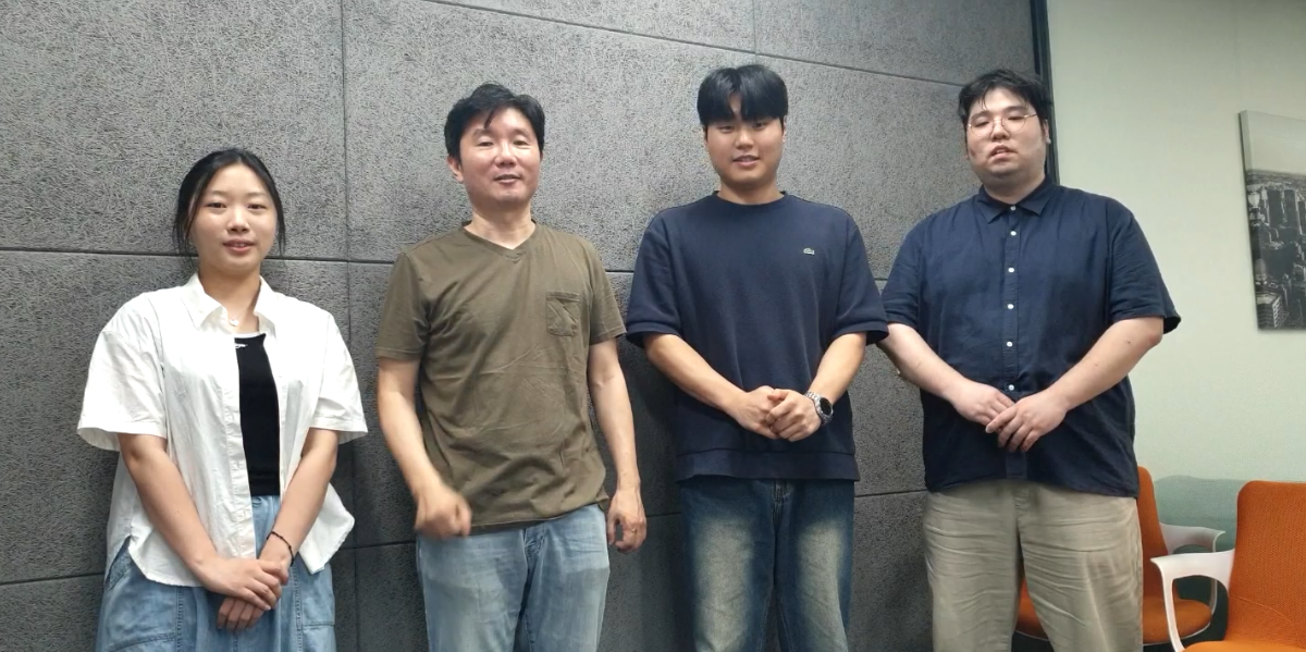 팀전체사진.png