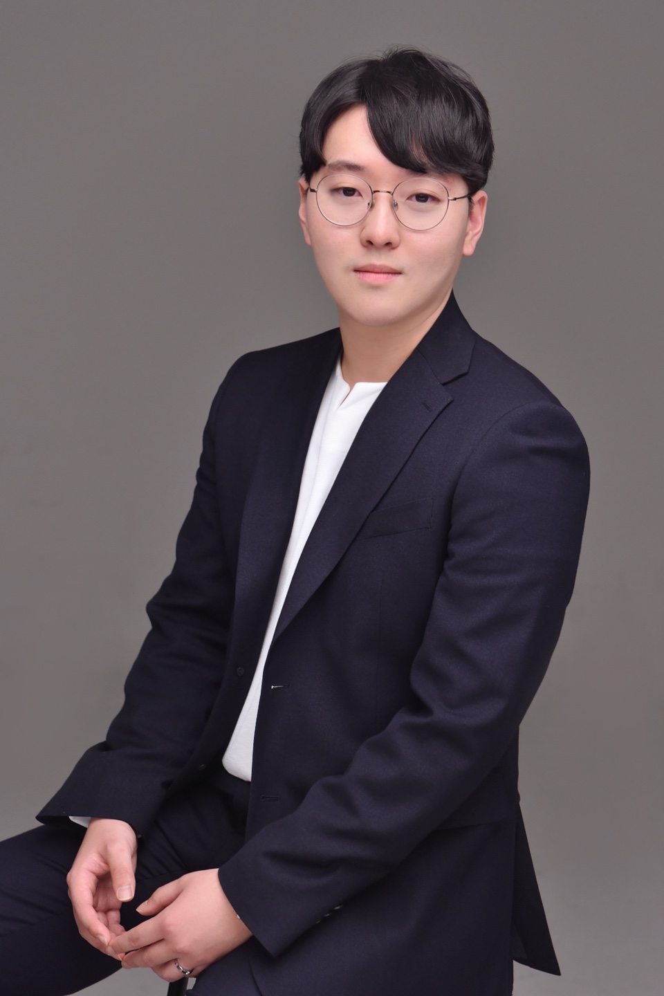1. 대표이사 사진.jpg